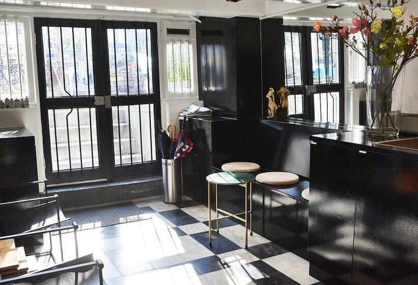 مبيت وإفطار Stuart Luxury Rooms