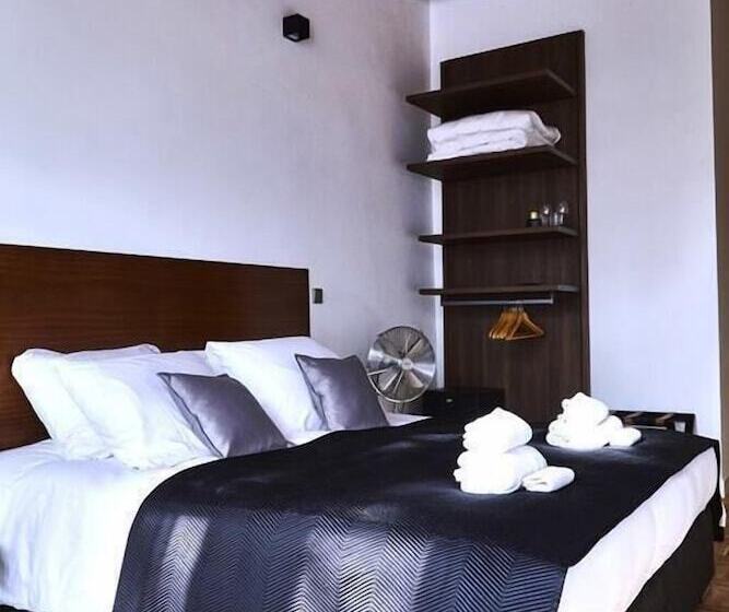 مبيت وإفطار Stuart Luxury Rooms