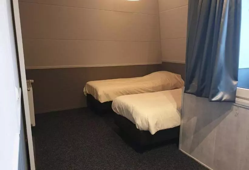 Hotelli ,cafe,biljart Pot