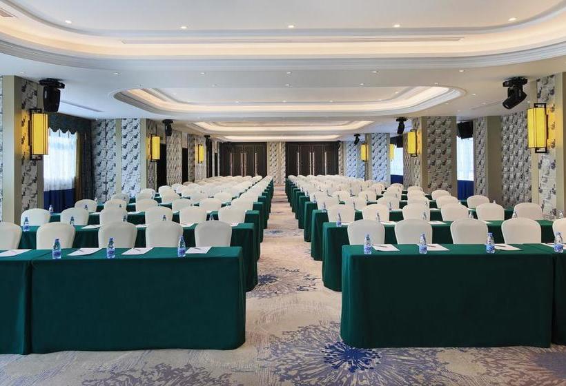 בית מלון כפרי Hampton By Hilton Changsha Xingsha