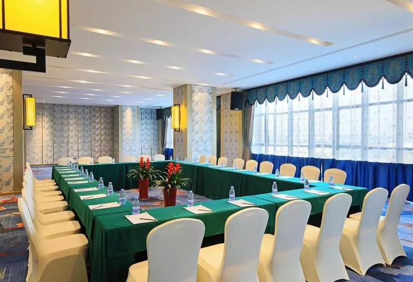 هتل Hampton By Hilton Changsha Xingsha