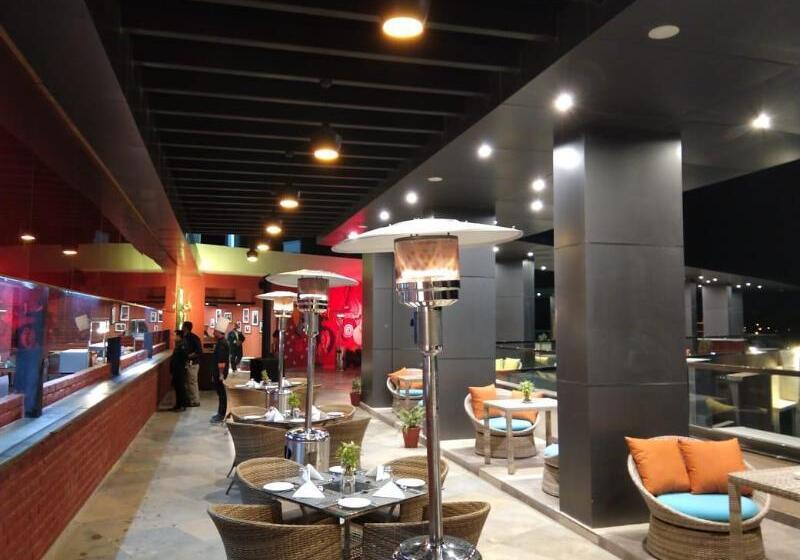 酒店 Jüsta Sajjangarh Resort & Spa, Udaipur