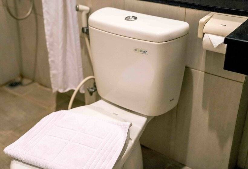 Hotel Legreen Suite Gatot Subroto