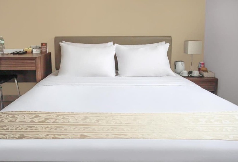 Hotel Legreen Suite Gatot Subroto