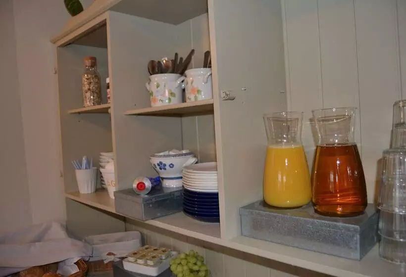 Lilla Hotellet Bed & Breakfast I Alingsås