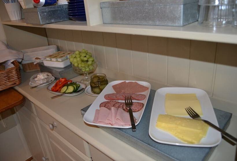 Lilla Hotellet Bed & Breakfast I Alingsås