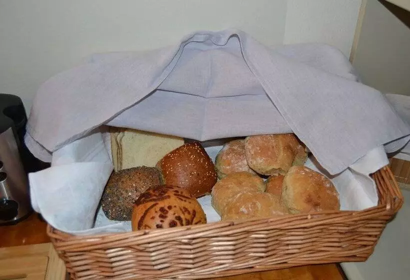 Lilla Hotellet Bed & Breakfast I Alingsås