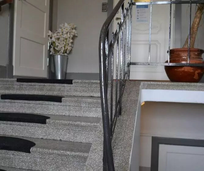 Lilla Hotellet Bed & Breakfast I Alingsås