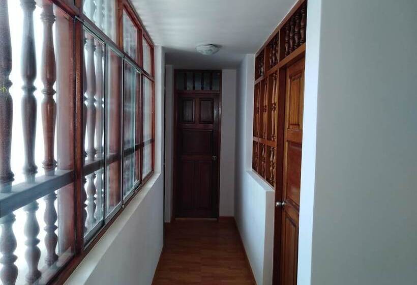 Punta Huanchaco Hostel