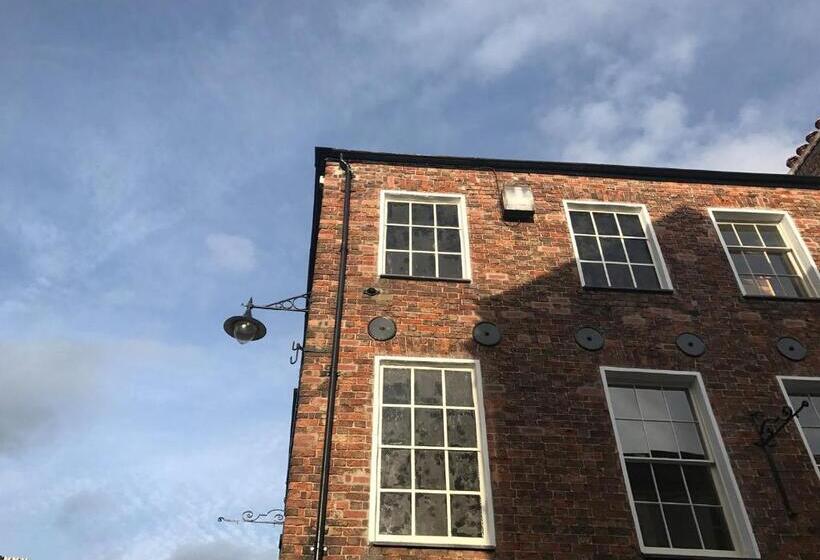 旅馆 Ty Glyndwr Bunkhouse, Bar And Cafe