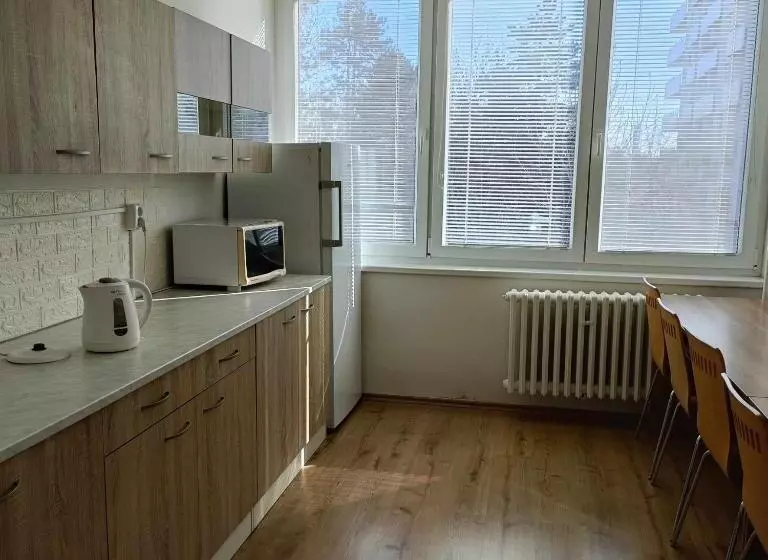 هاستل Ubytovňa Nobelova