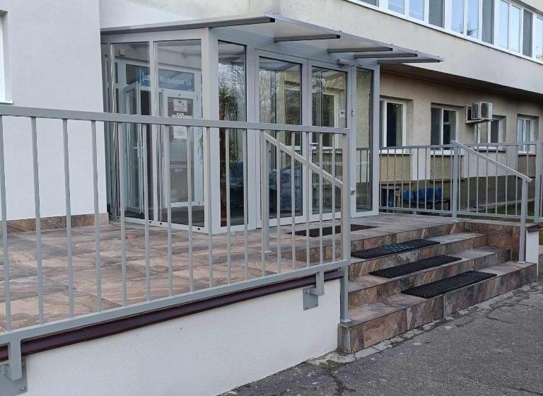 هاستل Ubytovňa Nobelova