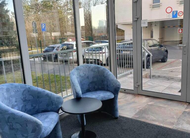 هاستل Ubytovňa Nobelova