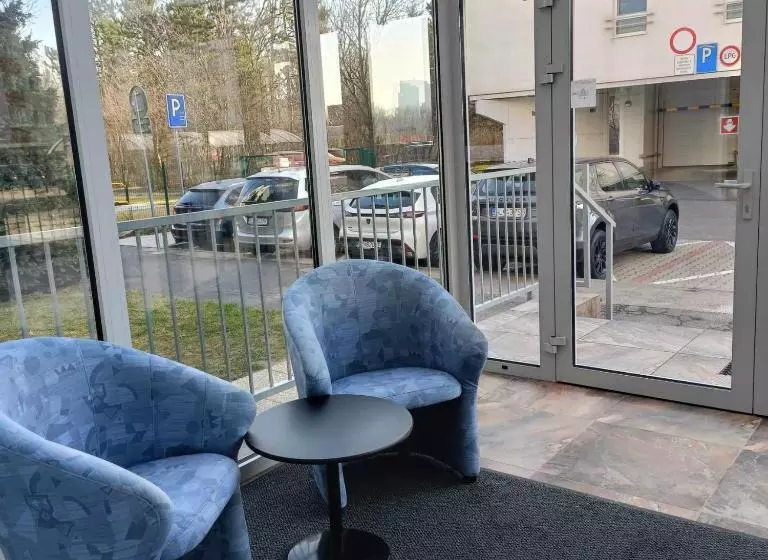 هاستل Ubytovňa Nobelova