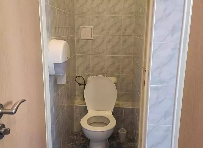 هاستل Ubytovňa Nobelova