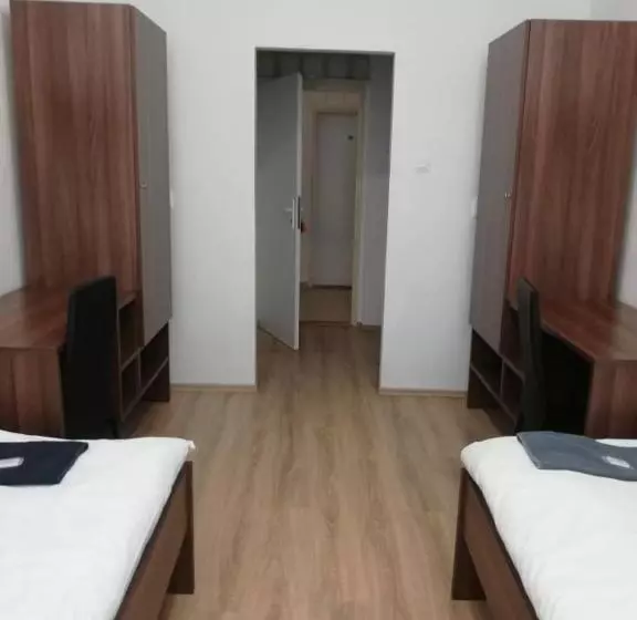 هاستل Ubytovňa Nobelova