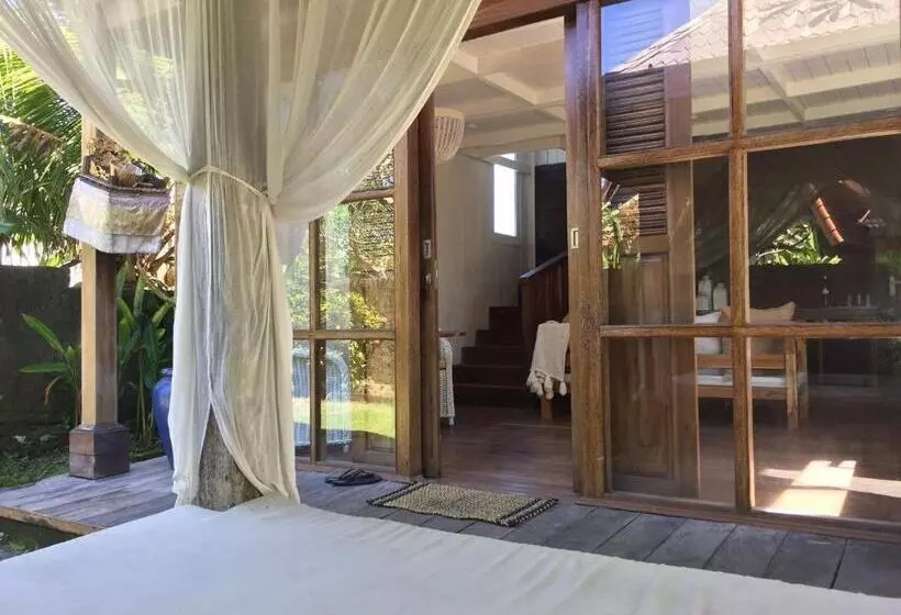 ホテル Mangga Wangga Living