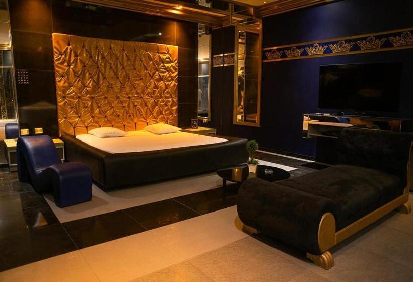 ホテル Orei Private Suites Adult Only