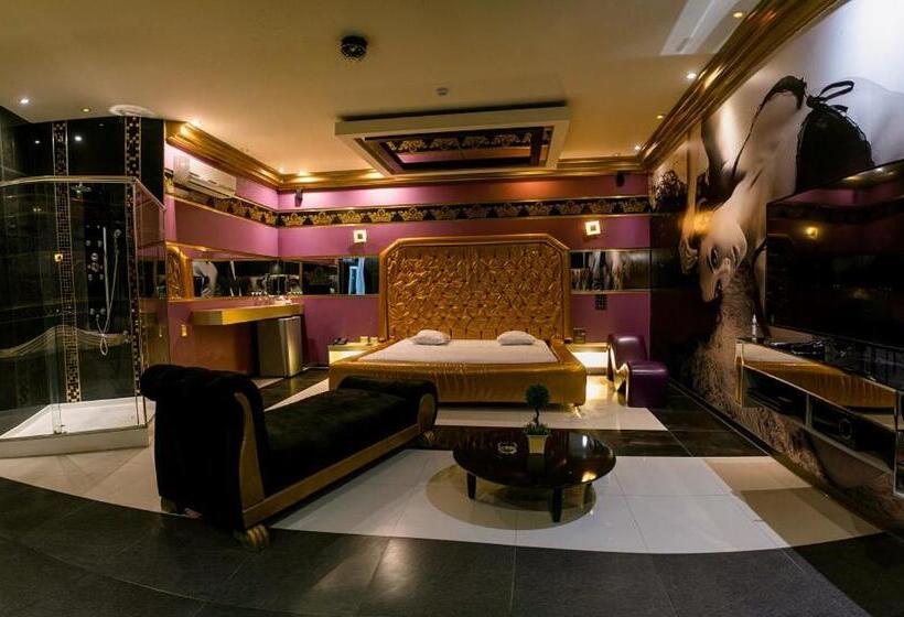 ホテル Orei Private Suites Adult Only