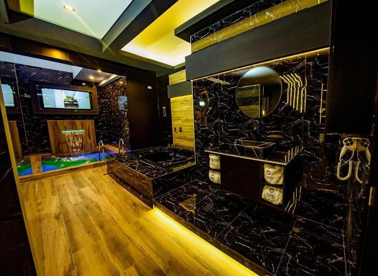 ホテル Orei Private Suites Adult Only