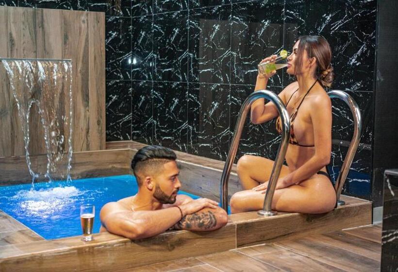 ホテル Orei Private Suites Adult Only