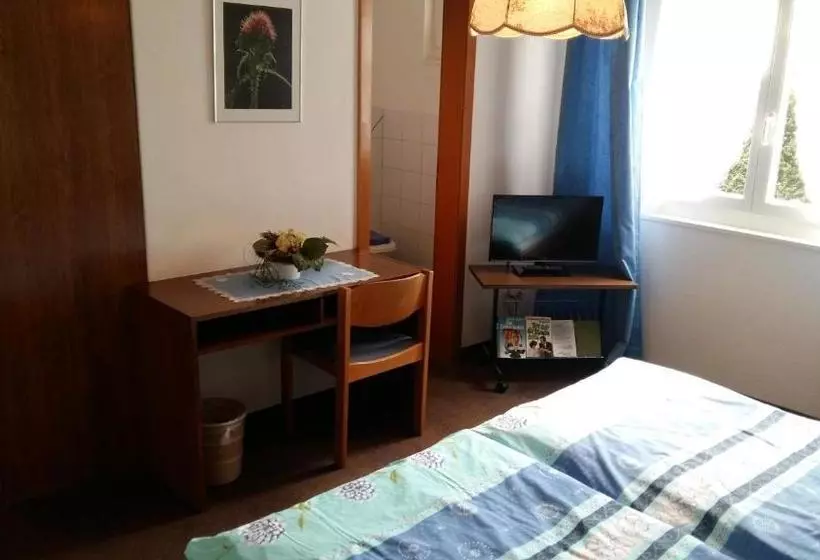 ホテル Garni Sonne