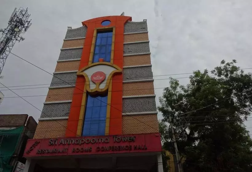 ホテル Sri Annapoorna Tower