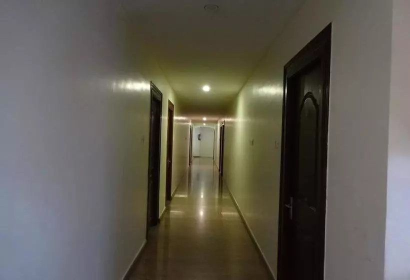 ホテル Sri Annapoorna Tower