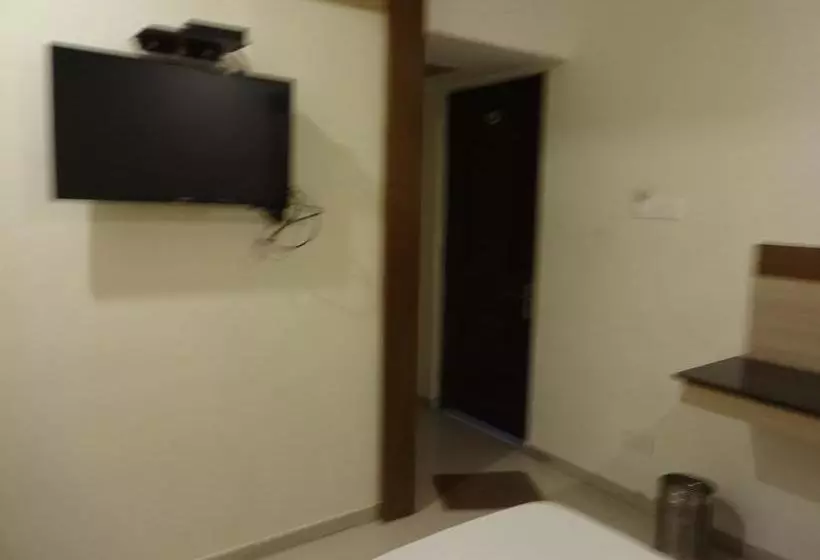 ホテル Sri Annapoorna Tower