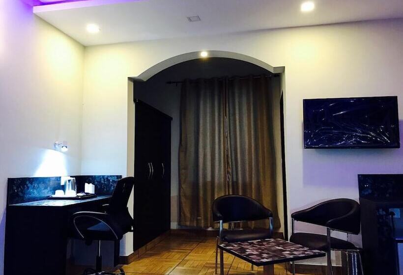 Hotel The Park Residency