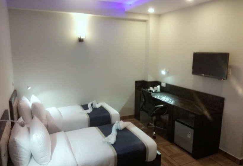 Hotel The Park Residency