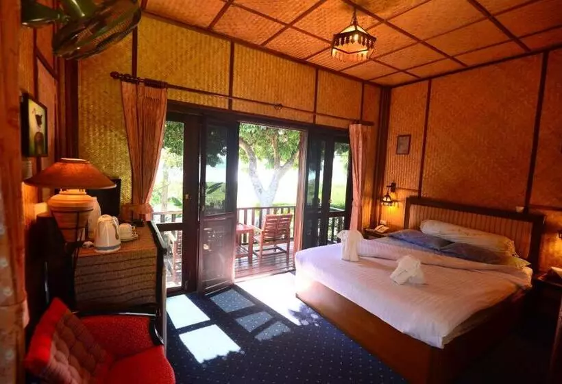 Viang Yonok Hotel, Restaurant, Sports Club