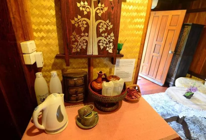Viang Yonok Hotel, Restaurant, Sports Club