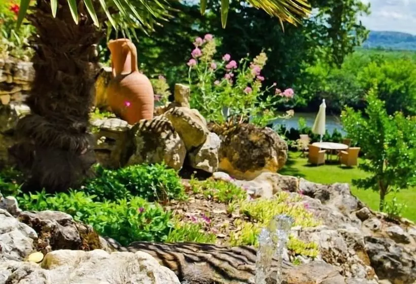 ベッドアンドブレックファースト Manoir De La Malartrie