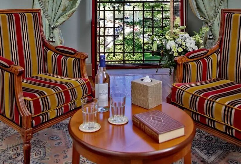 ベッドアンドブレックファースト Manoir De La Malartrie