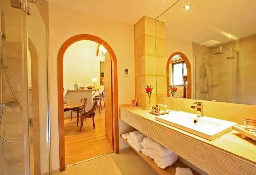 ベッドアンドブレックファースト Manoir De La Malartrie