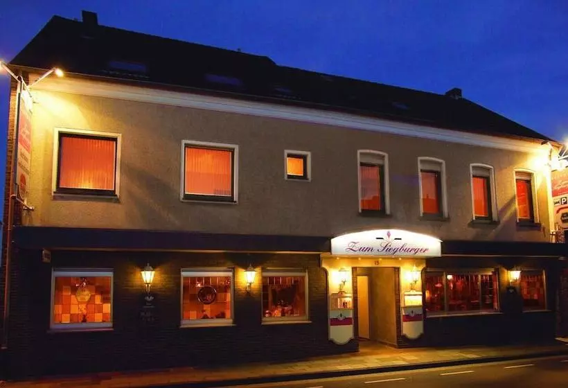 Hotelli Gasthof Zum Siegburger
