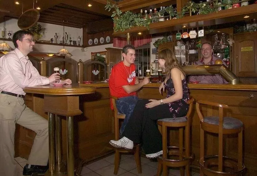 Hotelli Gasthof Zum Siegburger