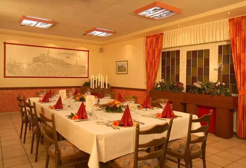 Hotelli Gasthof Zum Siegburger
