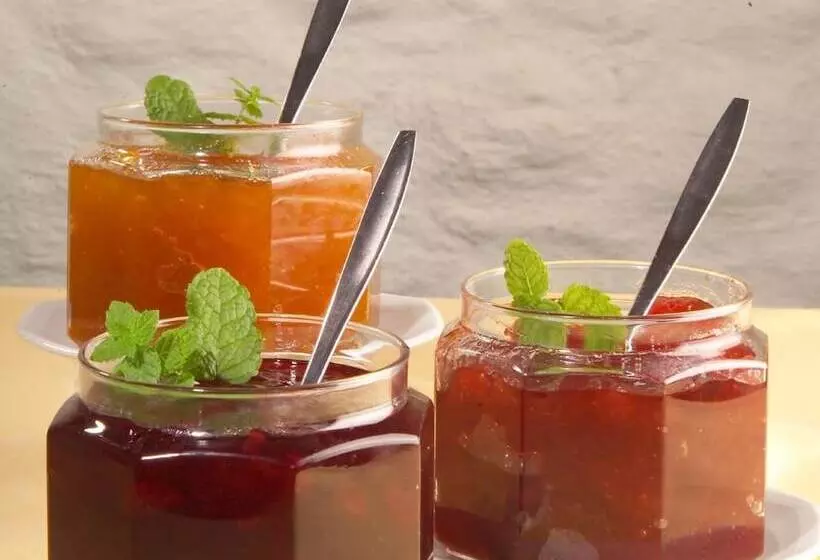 Hotelli Gasthof Zum Siegburger