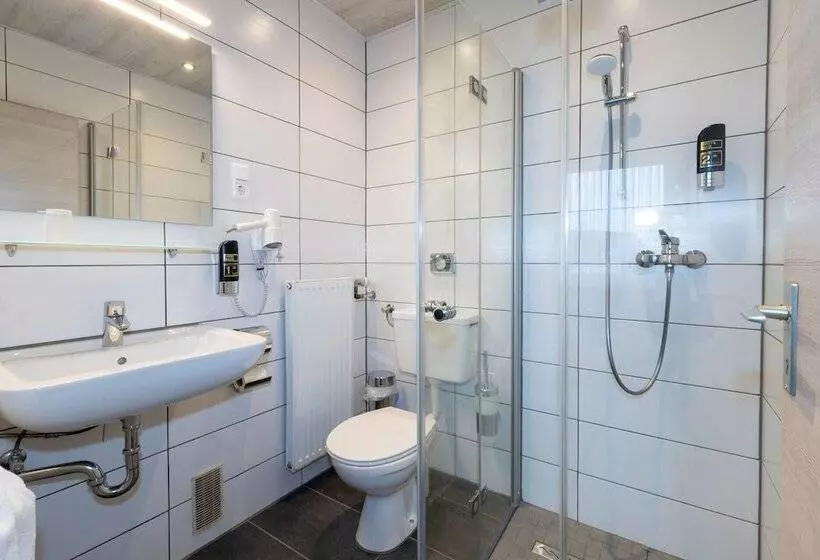 Hotelli Gasthof Zum Siegburger