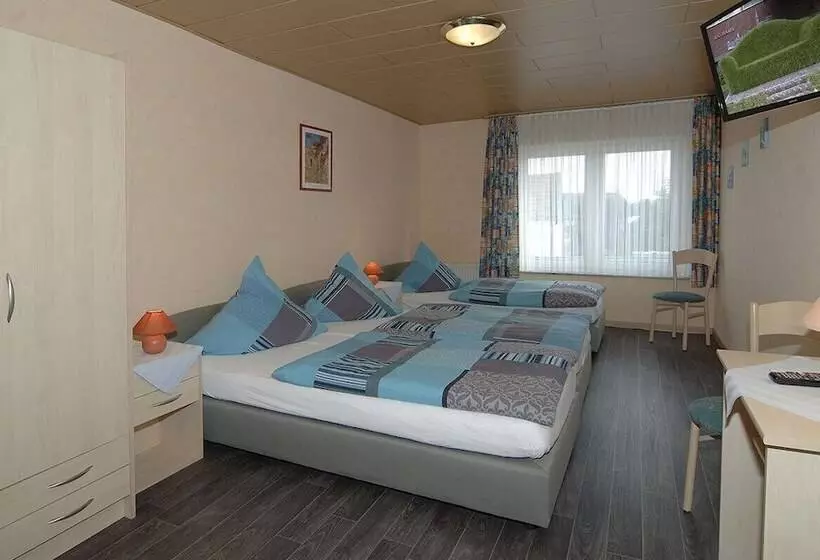 Hotelli Gasthof Zum Siegburger