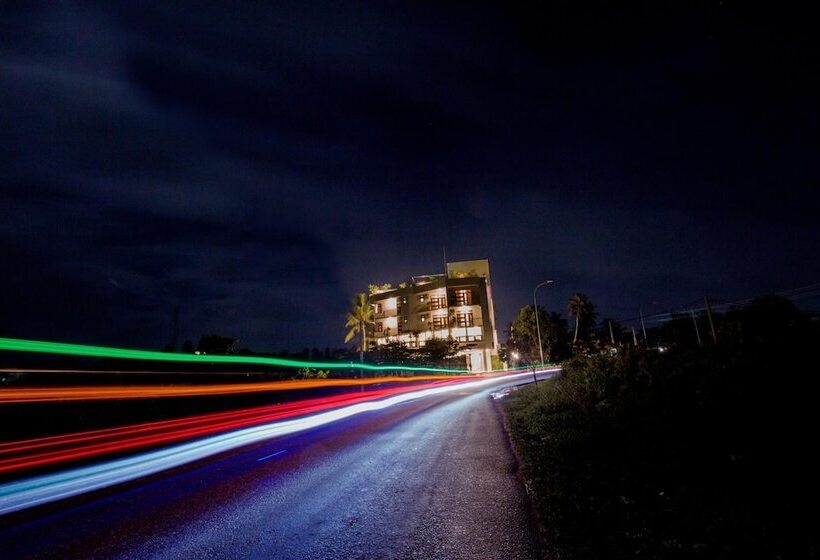 Grand 7 Hotel Kesbewa