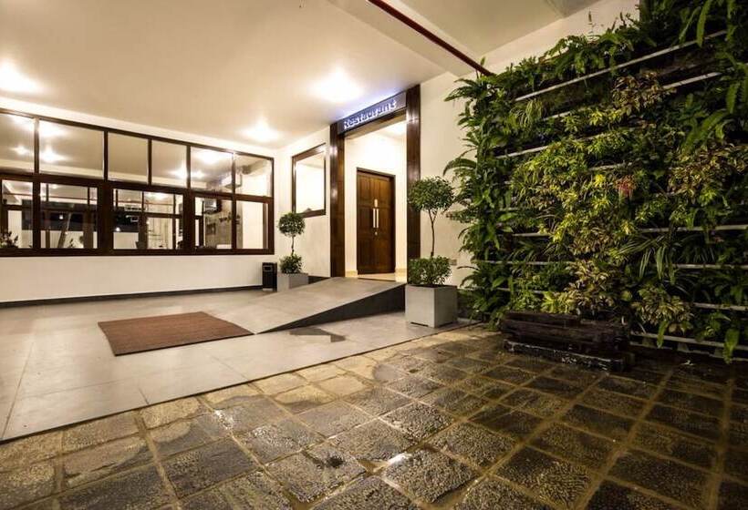 Grand 7 Hotel Kesbewa