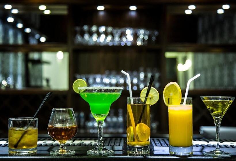 Grand 7 Hotel Kesbewa