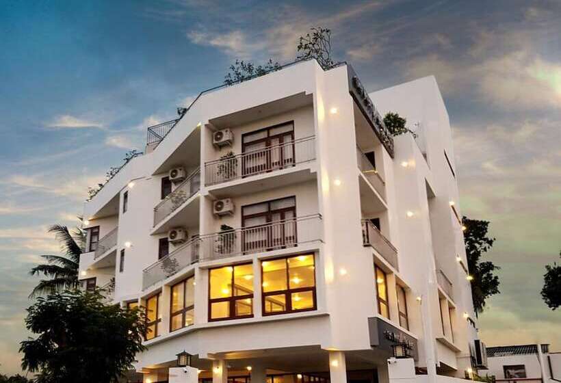 Grand 7 Hotel Kesbewa