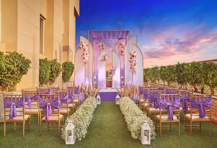 ホテル Vivanta Jammu City Centre