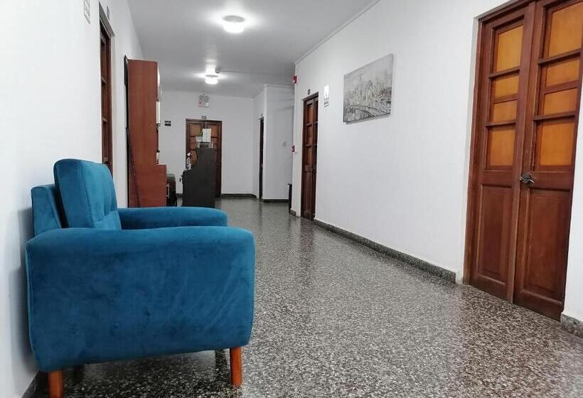 هتل Suite Trujillo