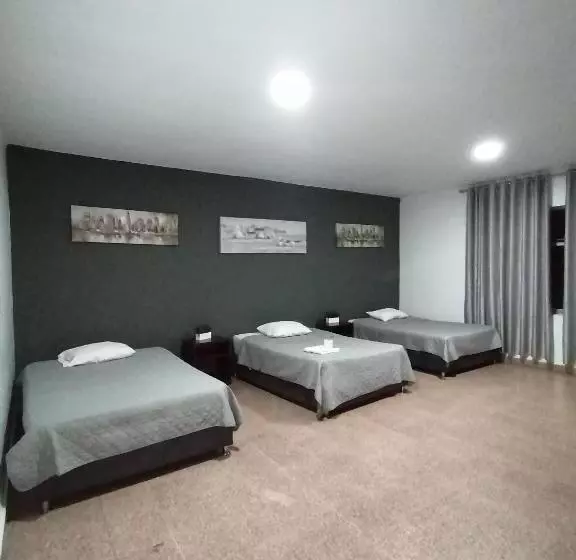 ホテル Suite Trujillo