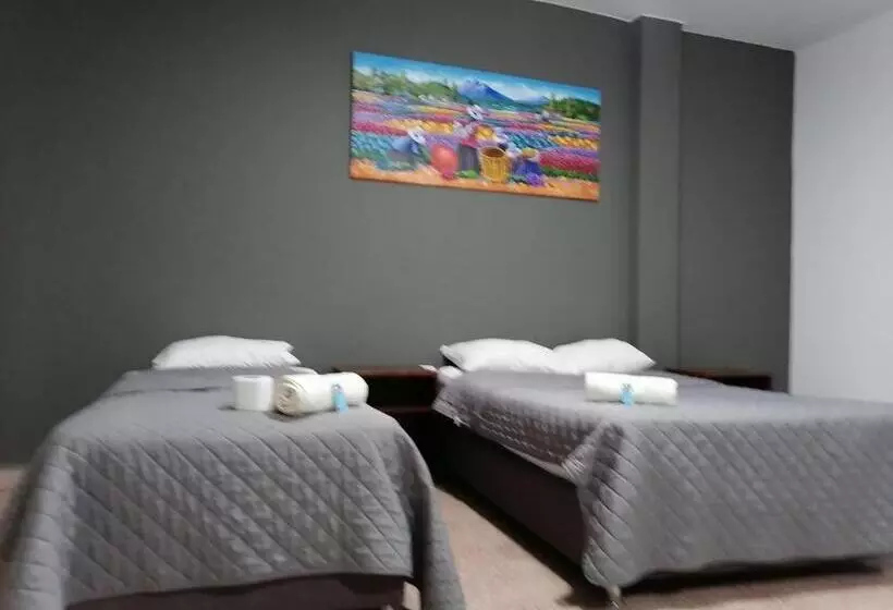 ホテル Suite Trujillo